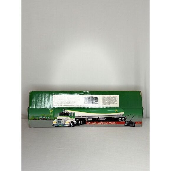NIB VINTAGE 1992 Limited Edition Series BP TOY TANKER TRUCK Remote Control‎ - Picture 2 of 5